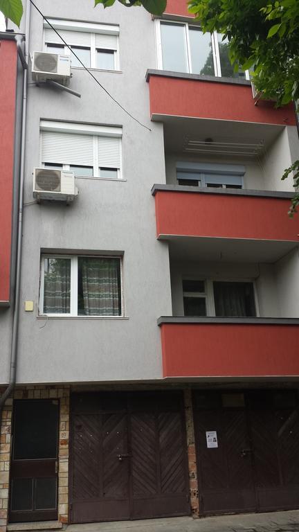 Apartment Medical University Pleven Eksteriør billede